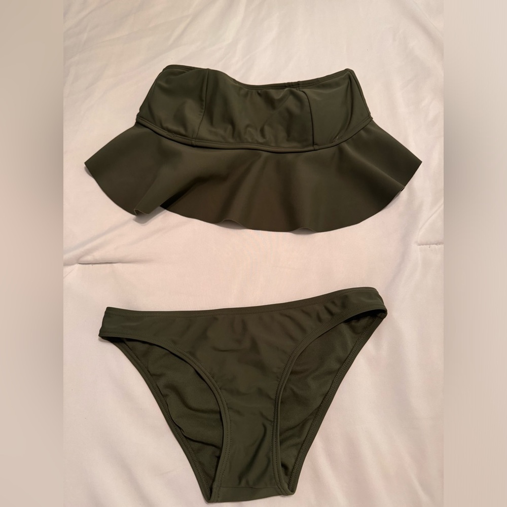 Top-small bottoms—xs